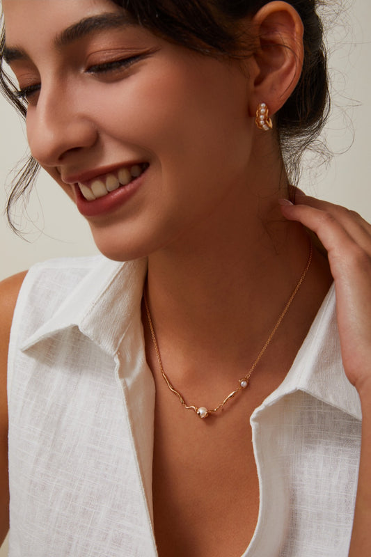 Minimalist Natural Pearl Necklace - 18K Gold Plated Sterling Silver | Vinajewelry