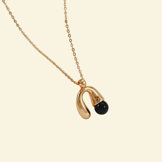 Natural Black Agate Pendant Necklace - 18K Gold Plated Sterling Silver | Vinajewelry