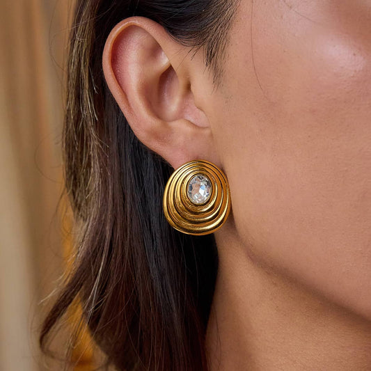 Everyday minimalist geometric design diamond stud earrings 18k gold