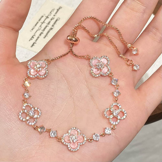 Luxury Four-Leaf Clover Diamond Openwork Bracelet - 18K Gold Adjustable | Vinajewelry
