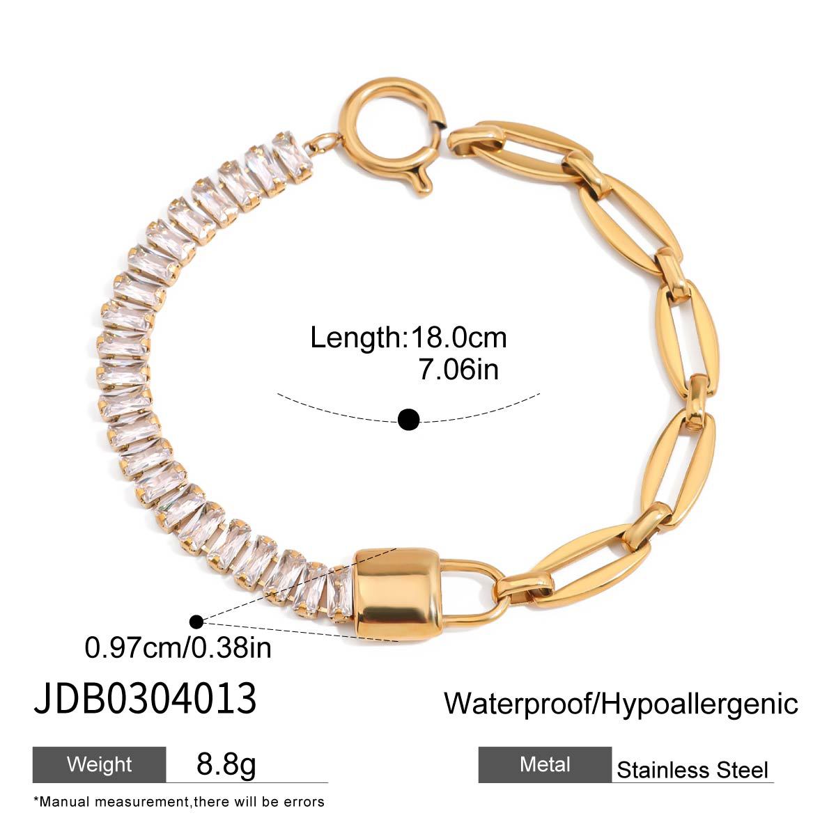 Luxurious 18K Gold Diamond Chain Bracelet