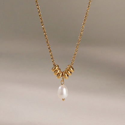 Selene Pearl Pendant Necklace