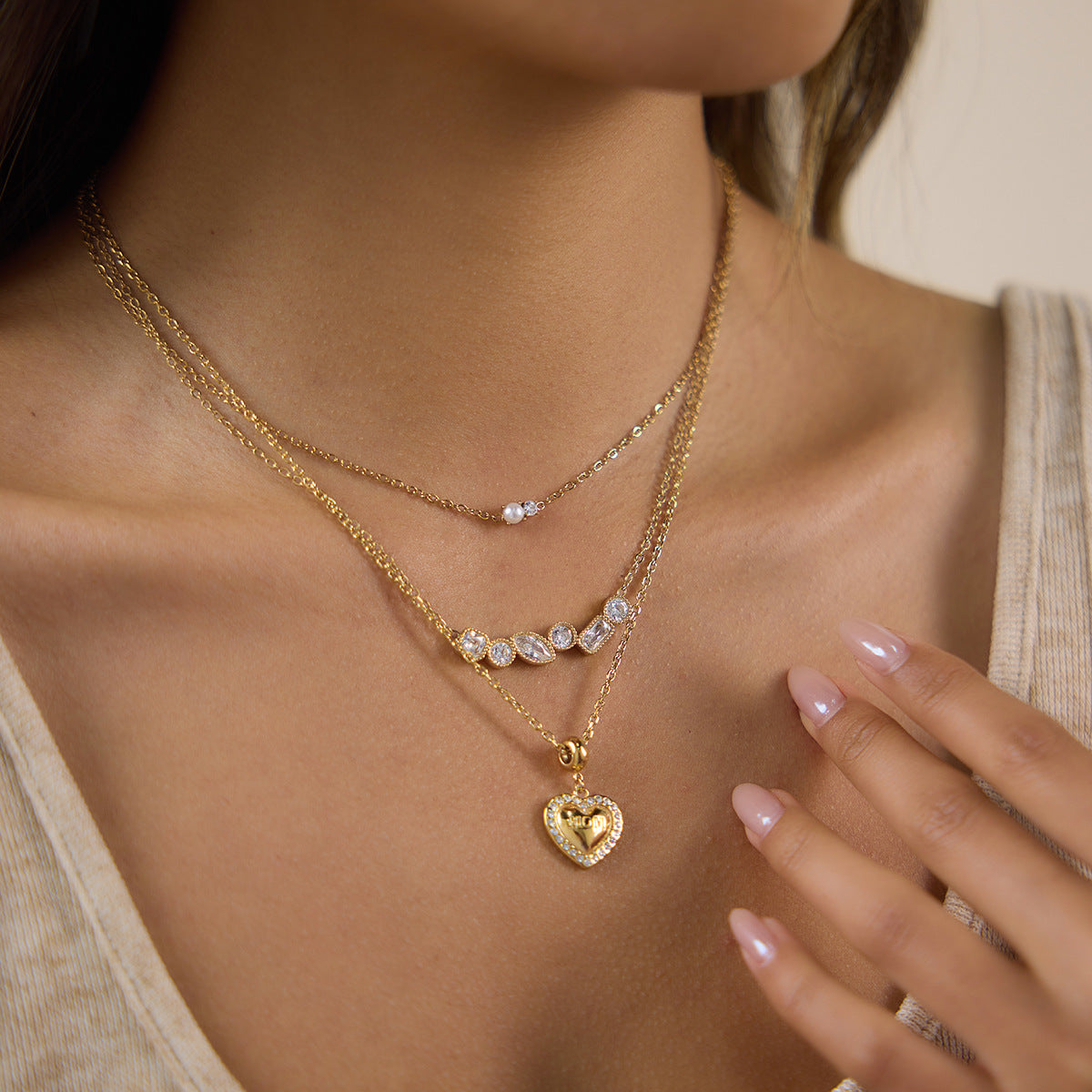 Laurel Diamond Dainty Necklace