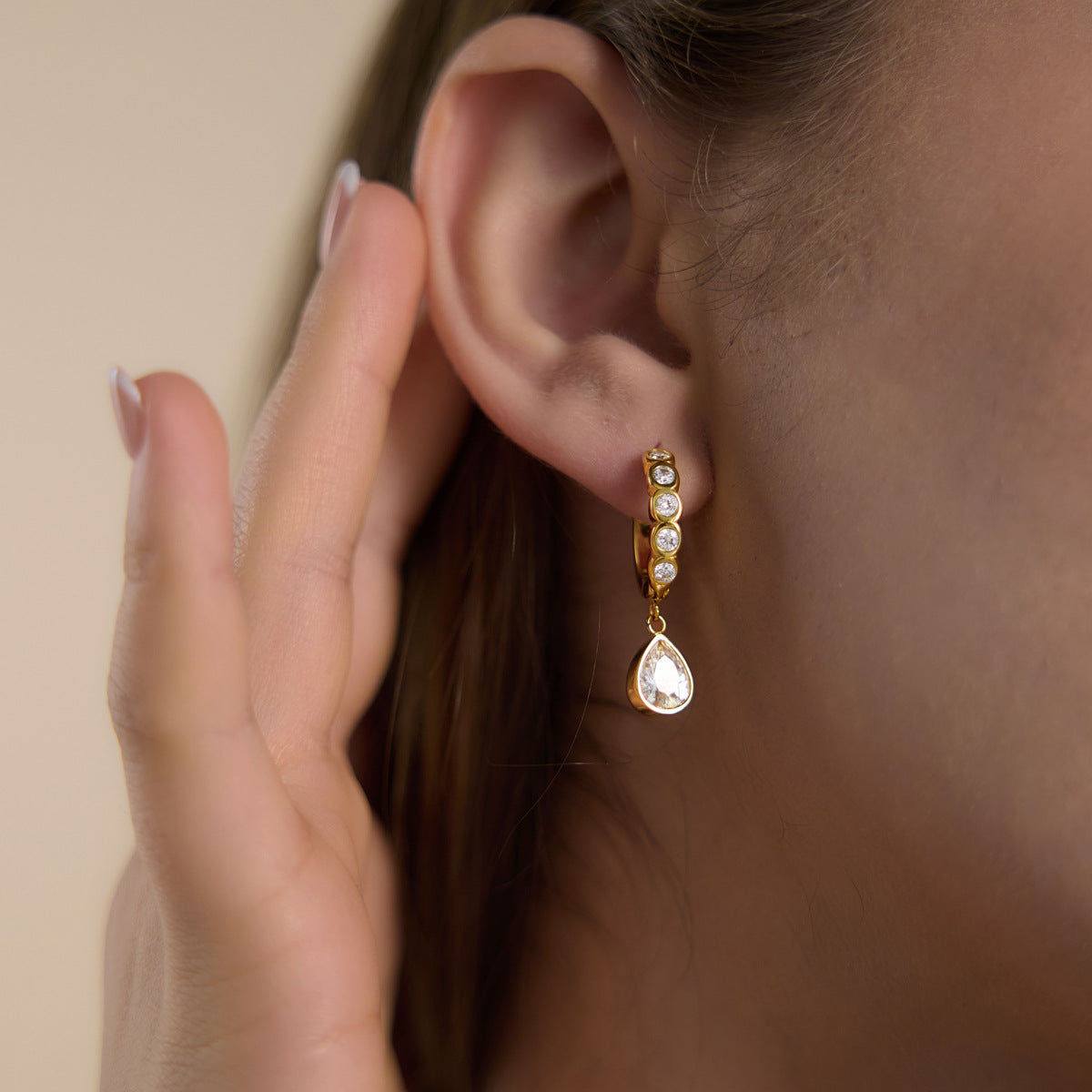 Eleonora Diamond Hoop Earrings