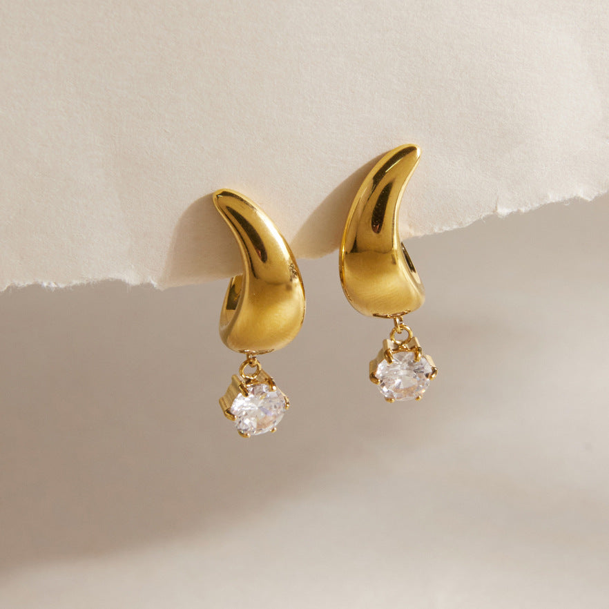 Yara Diamond Drop Earrings