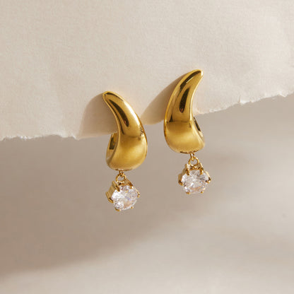 Yara Diamond Drop Earrings