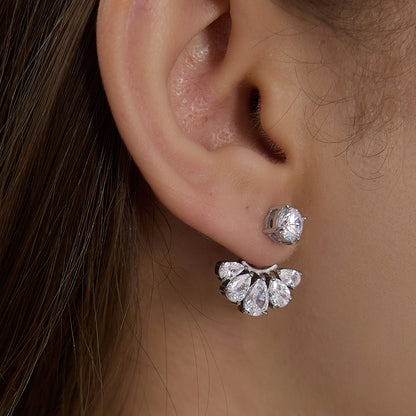 Glória Luxurious Diamond Stud Earrings