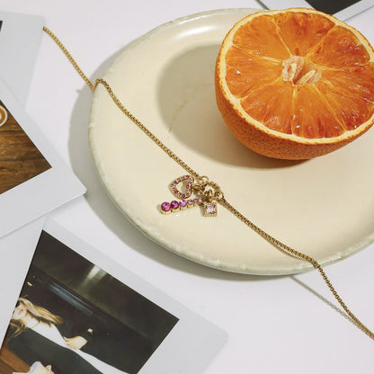 Sweet Diamond Heart Pendant Necklace in 18k Gold