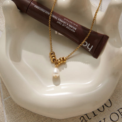 Selene Pearl Pendant Necklace