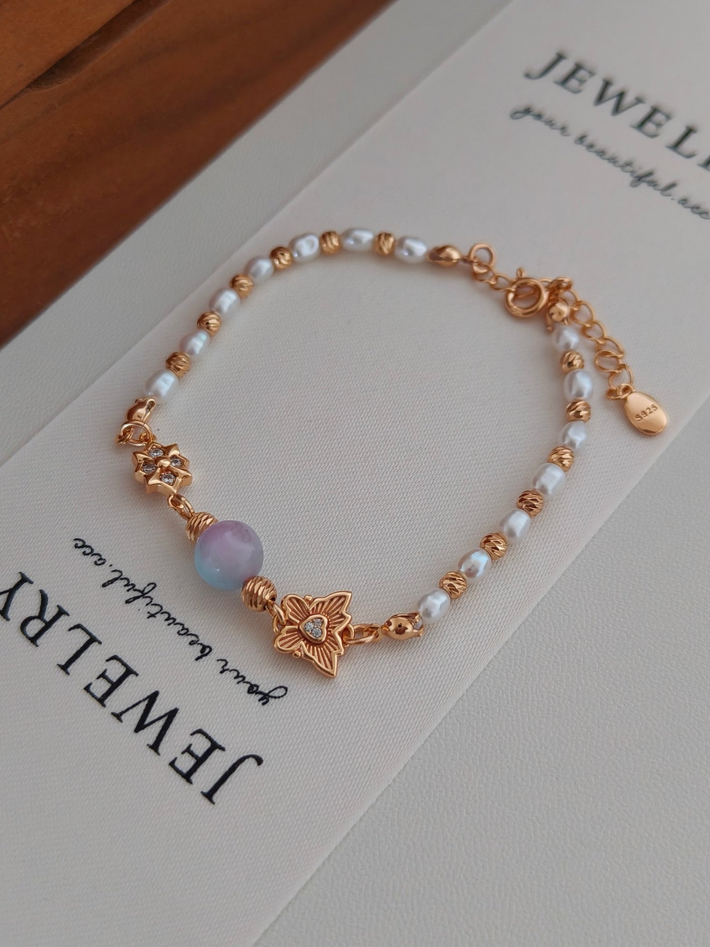 Gradient Cat's Eye Pearl Bracelet - 18K Gold Plated Sterling Silver | Vinajewelry