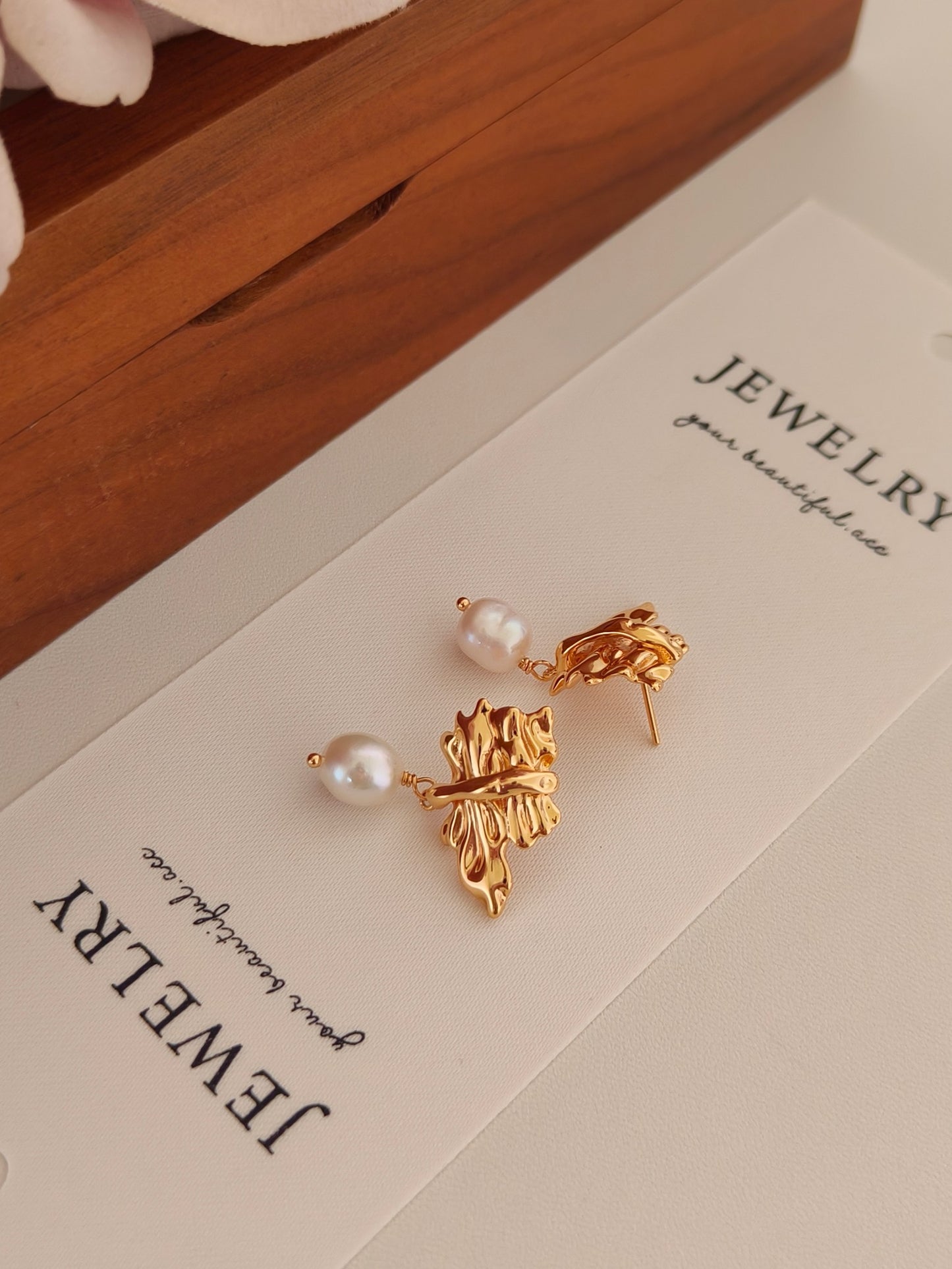 Elegant Natural Pearl Earrings - 18K Gold Plated Sterling Silver | Vinajewelry