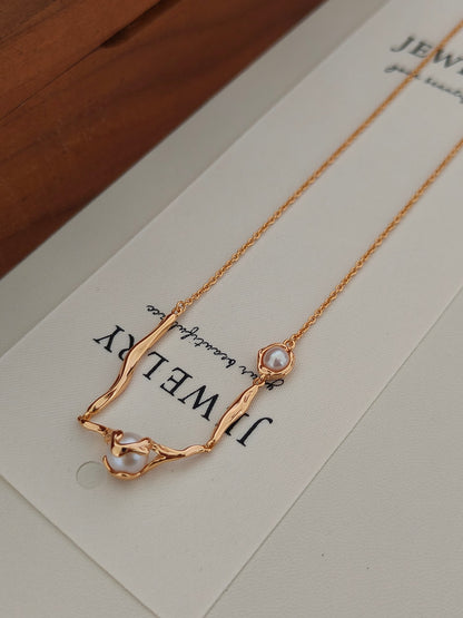 Minimalist Natural Pearl Necklace - 18K Gold Plated Sterling Silver | Vinajewelry