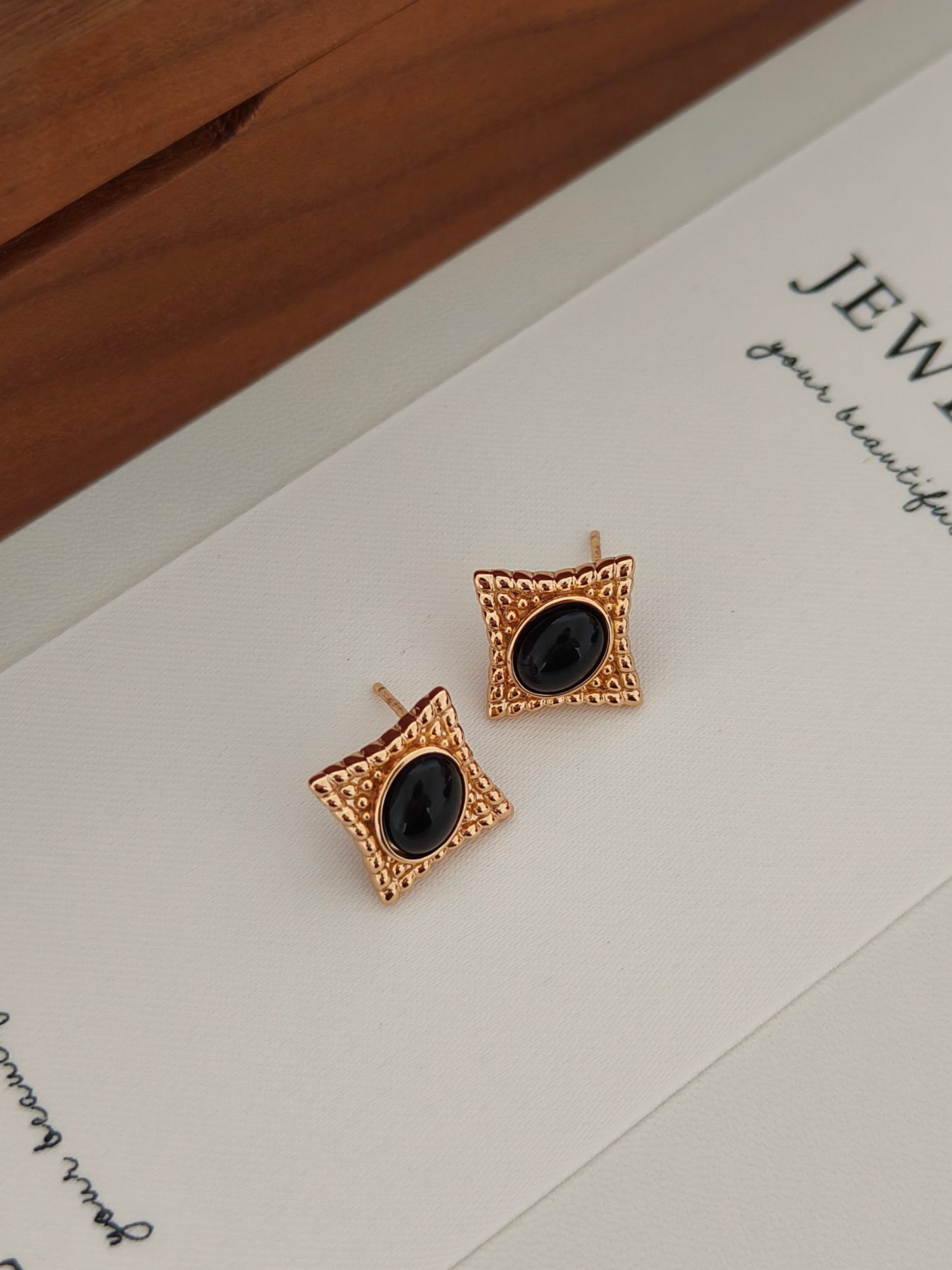 Minimalist Natural Agate Earrings - 18K Gold Plated Sterling Silver | Vinajewelry