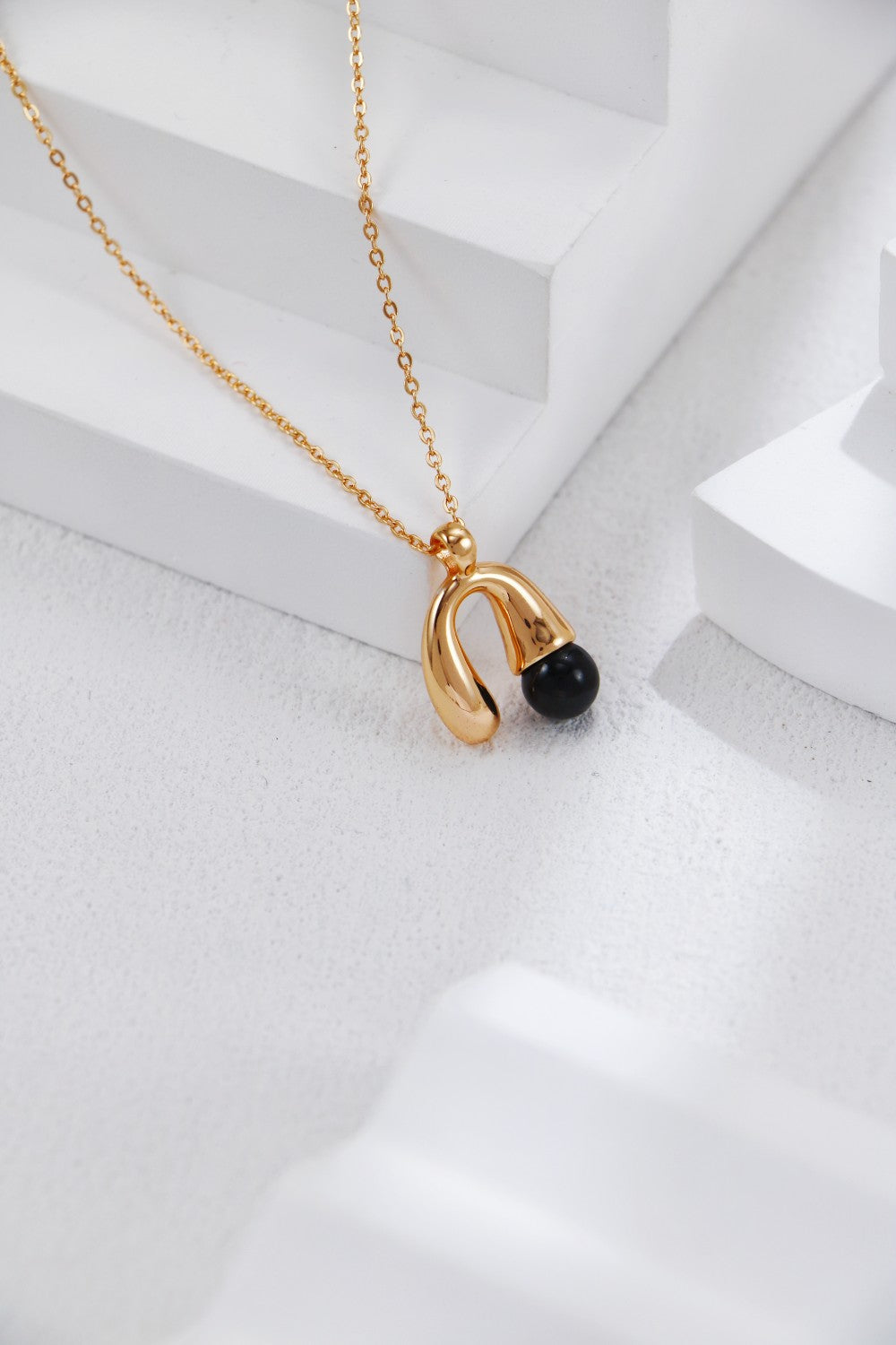 Natural Black Agate Pendant Necklace - 18K Gold Plated Sterling Silver | Vinajewelry