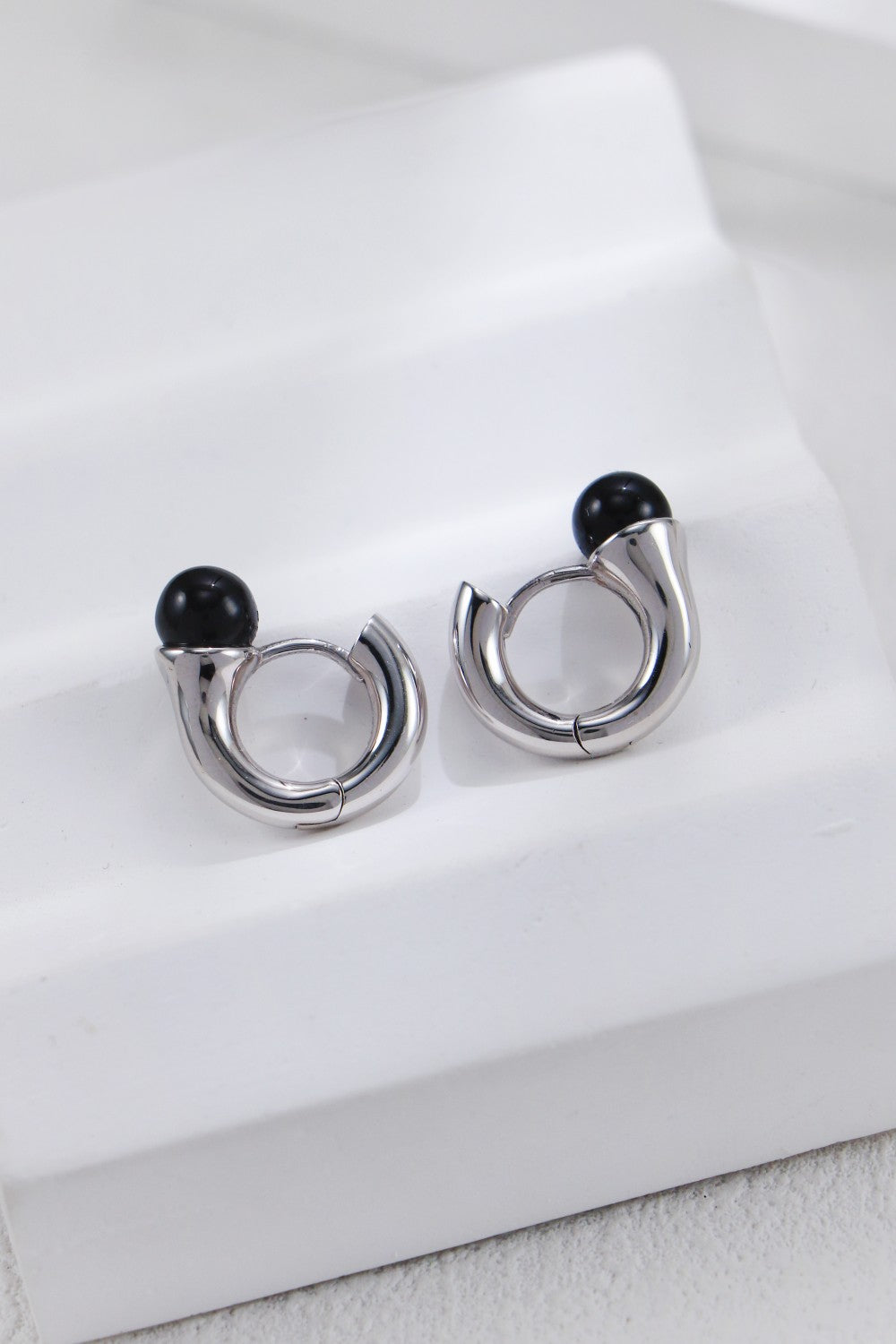 Natural Black Agate Earrings - 18K Gold Plated Sterling Silver | Vinajewelry