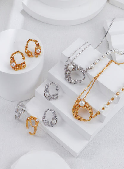 Natural Pearl Liquid-Shape Necklace - 18K Gold Plated Sterling Silver | Vinajewelry