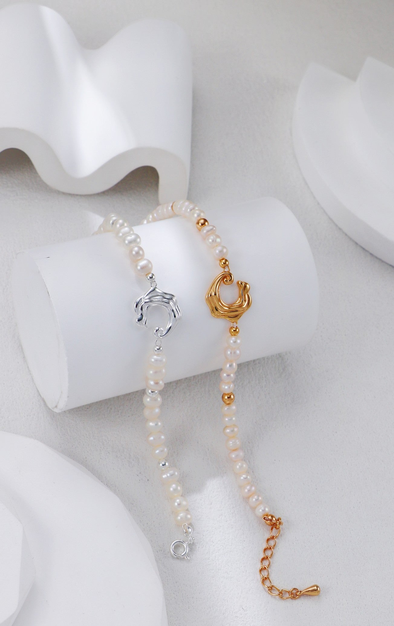 Natural Pearl Bracelet - 18K Gold Plated Wave Design Adjustable | Vinajewelry