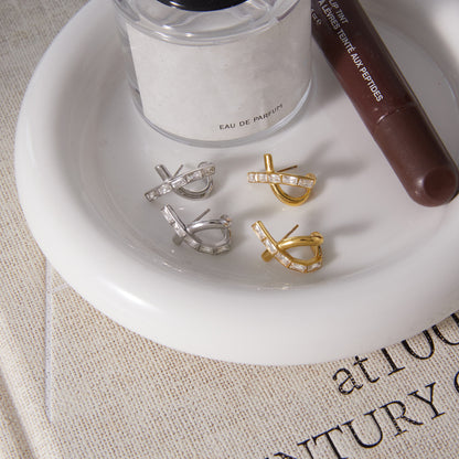 Isolde Minimalist Diamond Stud Earrings