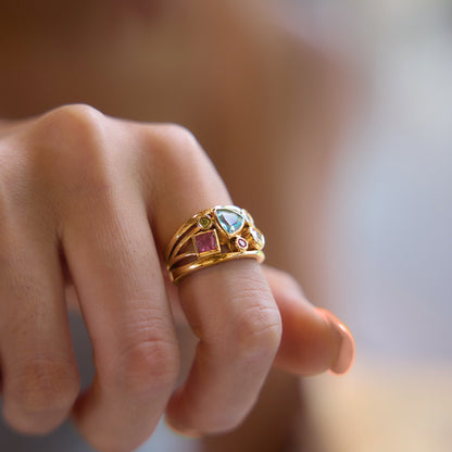 Iris Luxurious Gemstone Ring
