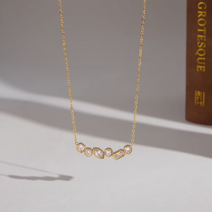 Laurel Diamond Dainty Necklace