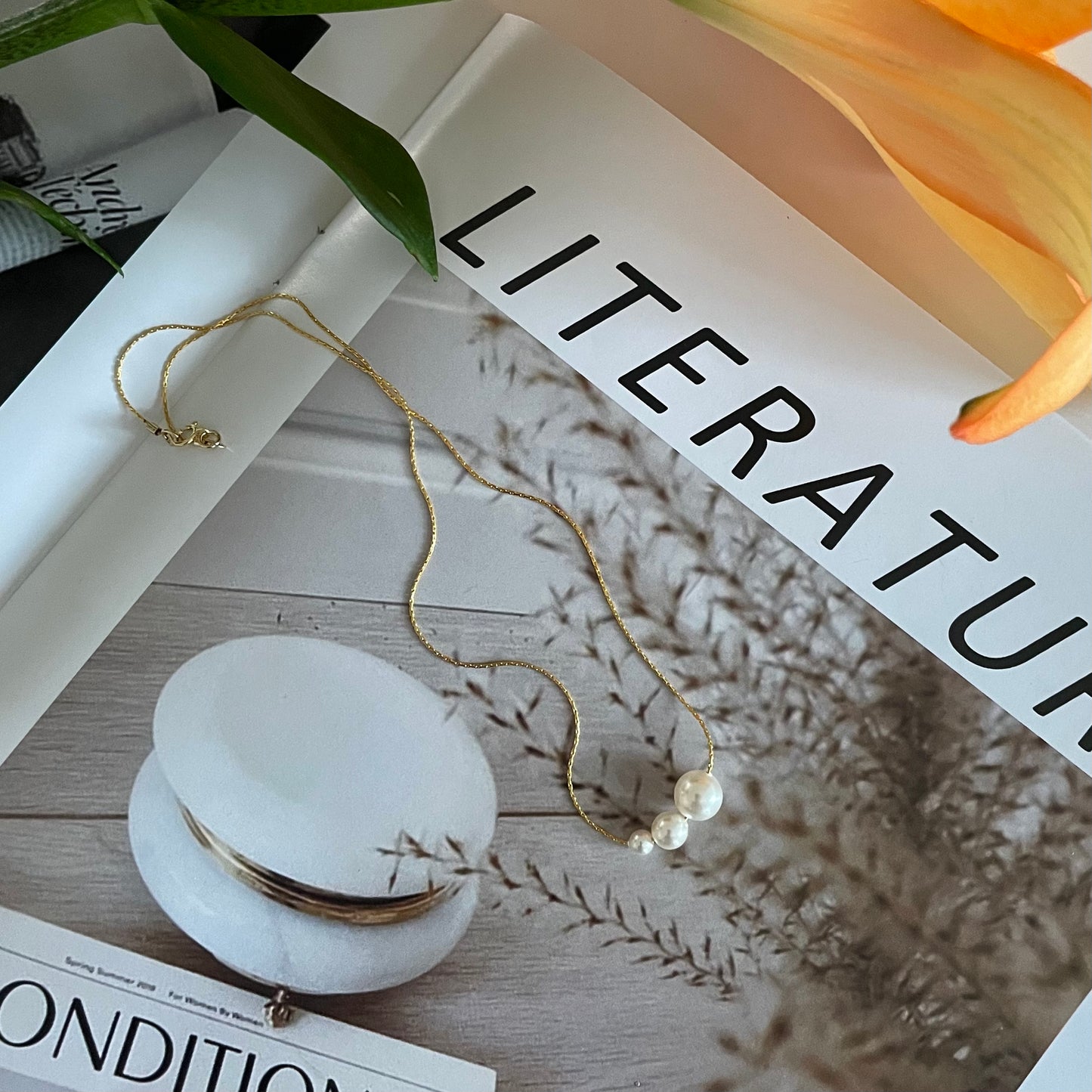 14K Gold Minimalist Irregular Pearl Necklace