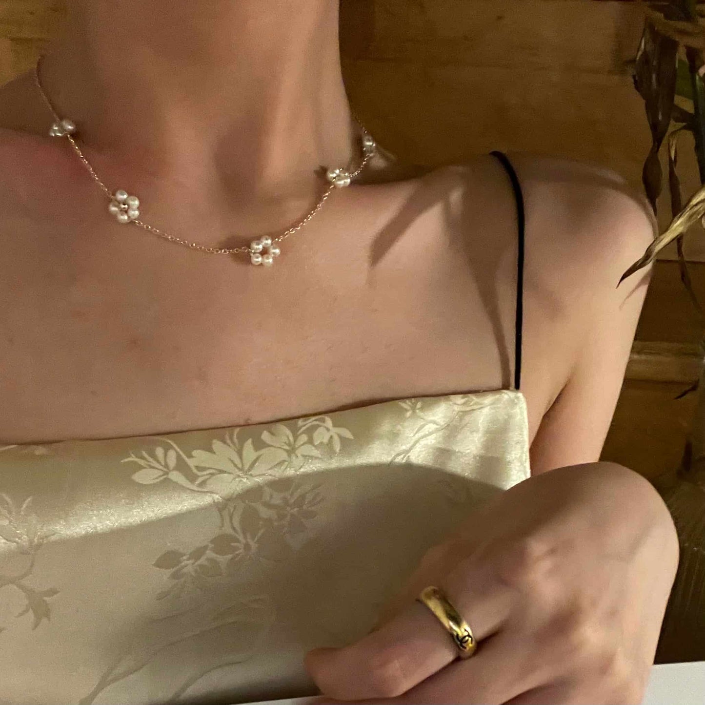 14K Gold Sweet Floral Pearl Beaded Necklace
