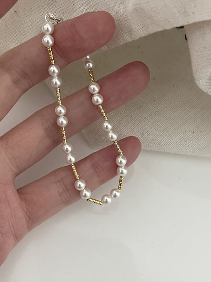 Minimalist Beaded Pearl Bracelet