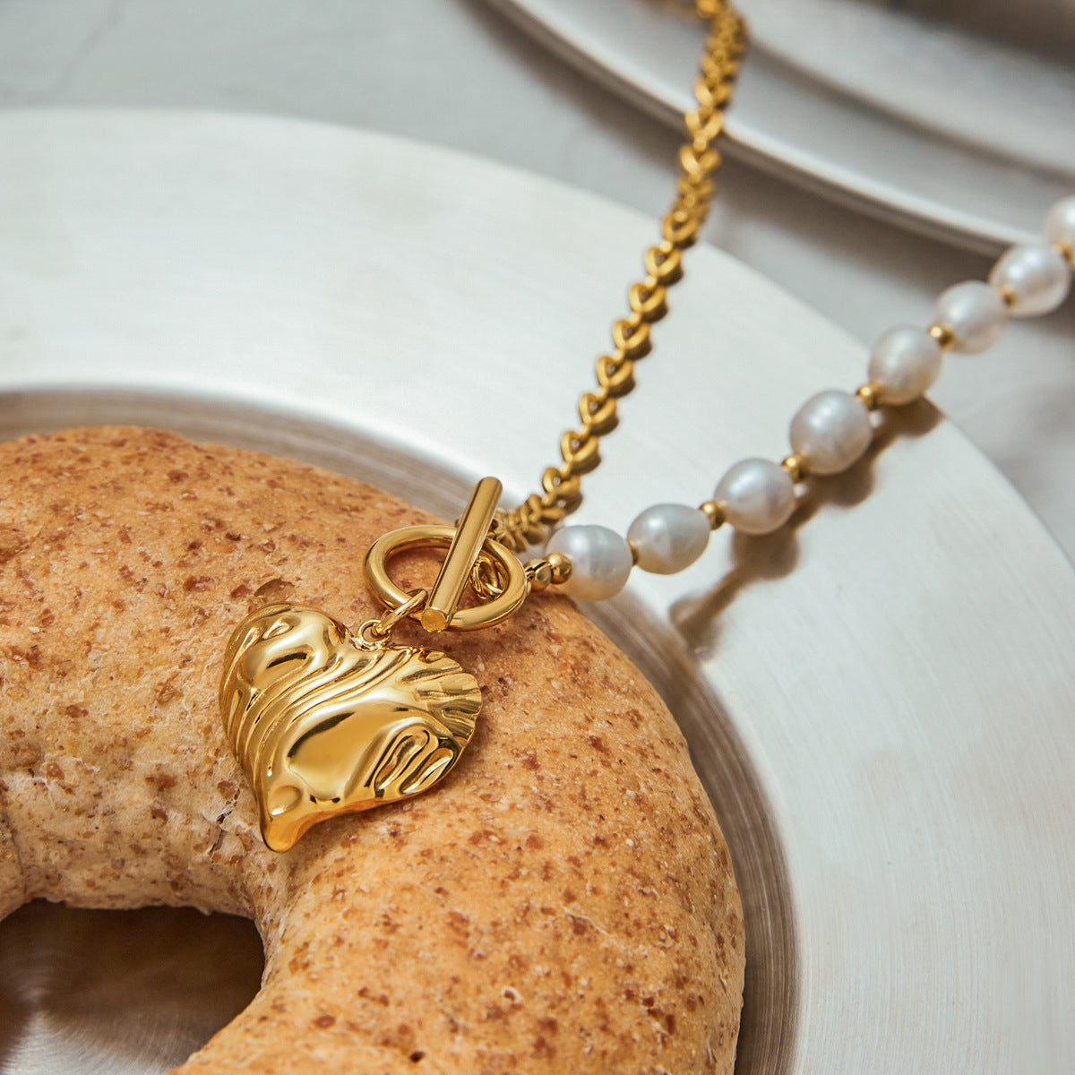 Juliet Heart Pendant Pearl Necklace