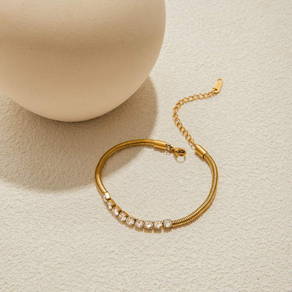 Minimalist Luxury 18K Gold Diamond Tennis Bracelet