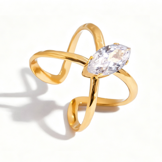 Butterfly Teardrop Diamond Open Ring | 18K Gold | Vinajewelry
