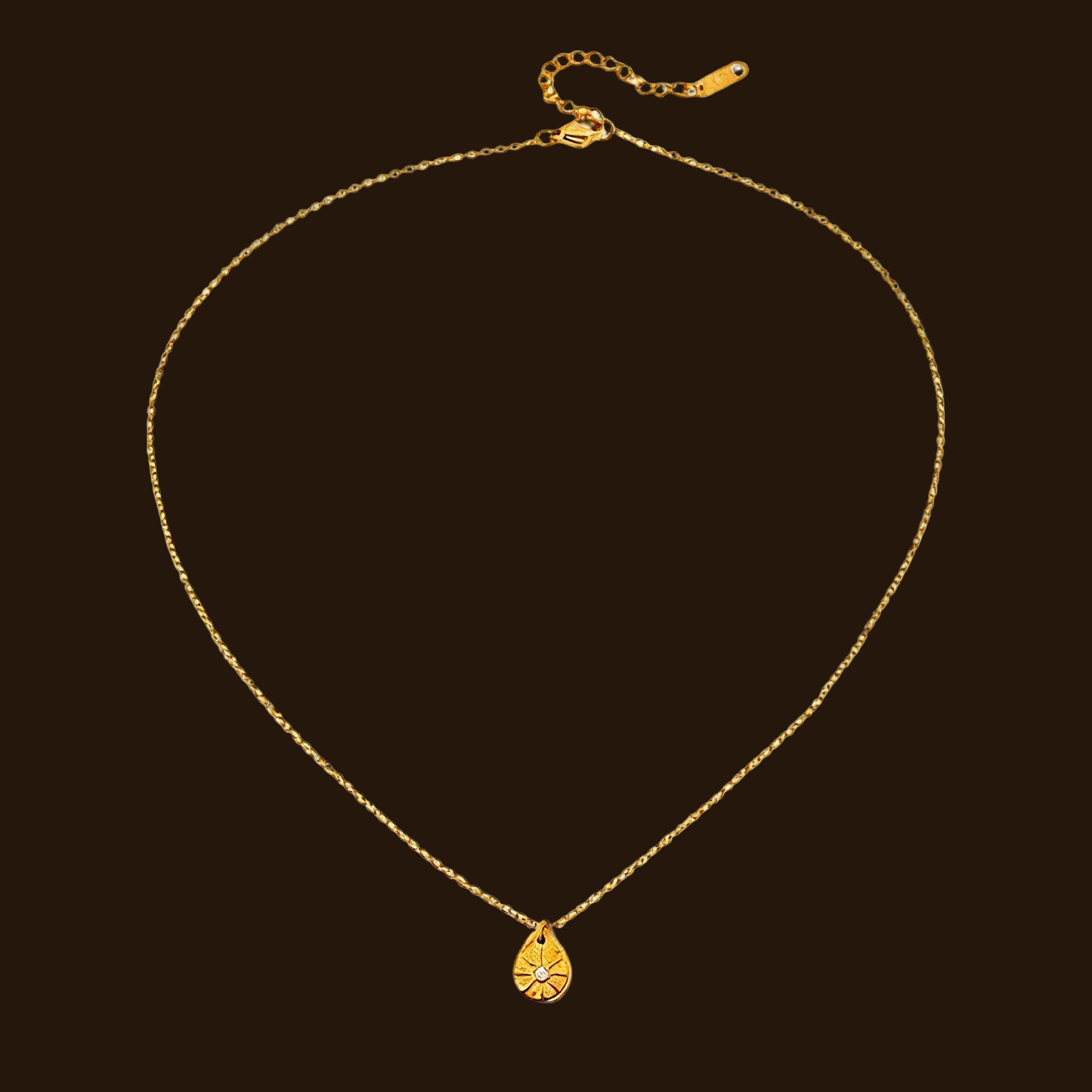 Luxury Star Diamond Coin Pendant Necklace - 18K Gold Plated | Vinajewelry