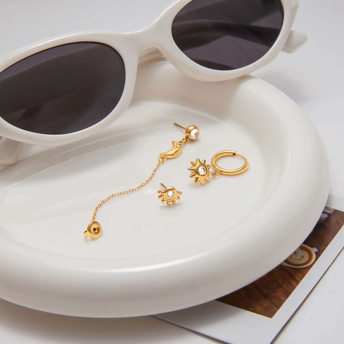 Sun Moon Stud Earring Set 18K Gold - Waterproof Diamond Earrings | Vinajewelry