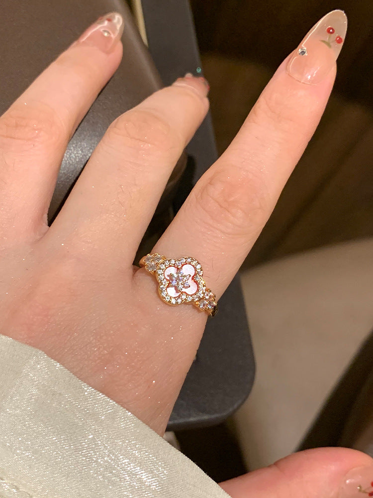 Luxury Diamond Four-Leaf Clover Open Ring in 18k Gold