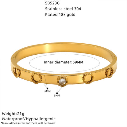 Minimalist luxury diamond bracelet 18k gold