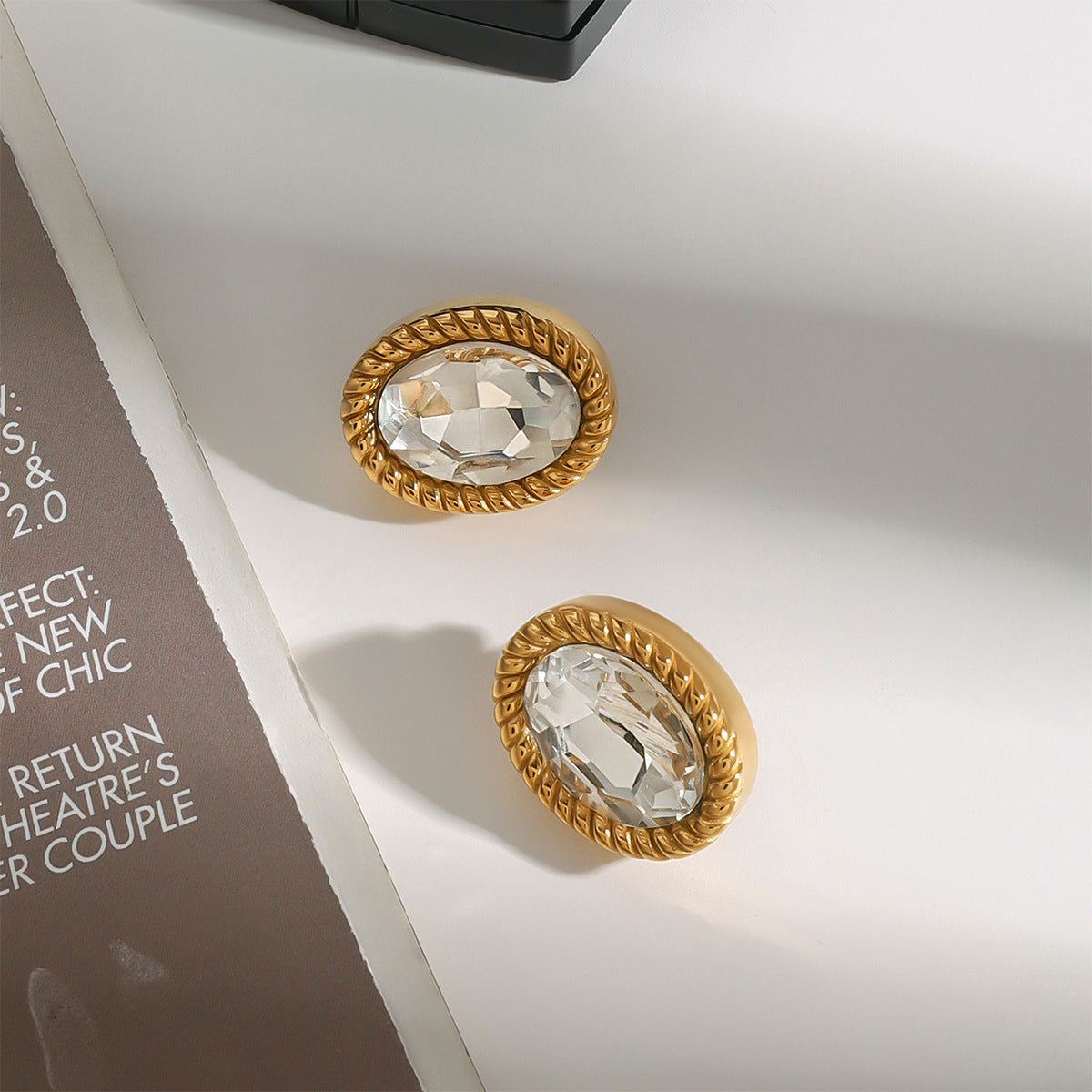 Minimalist luxurious diamond earrings 18K gold