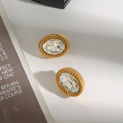 Minimalist luxurious diamond earrings 18K gold