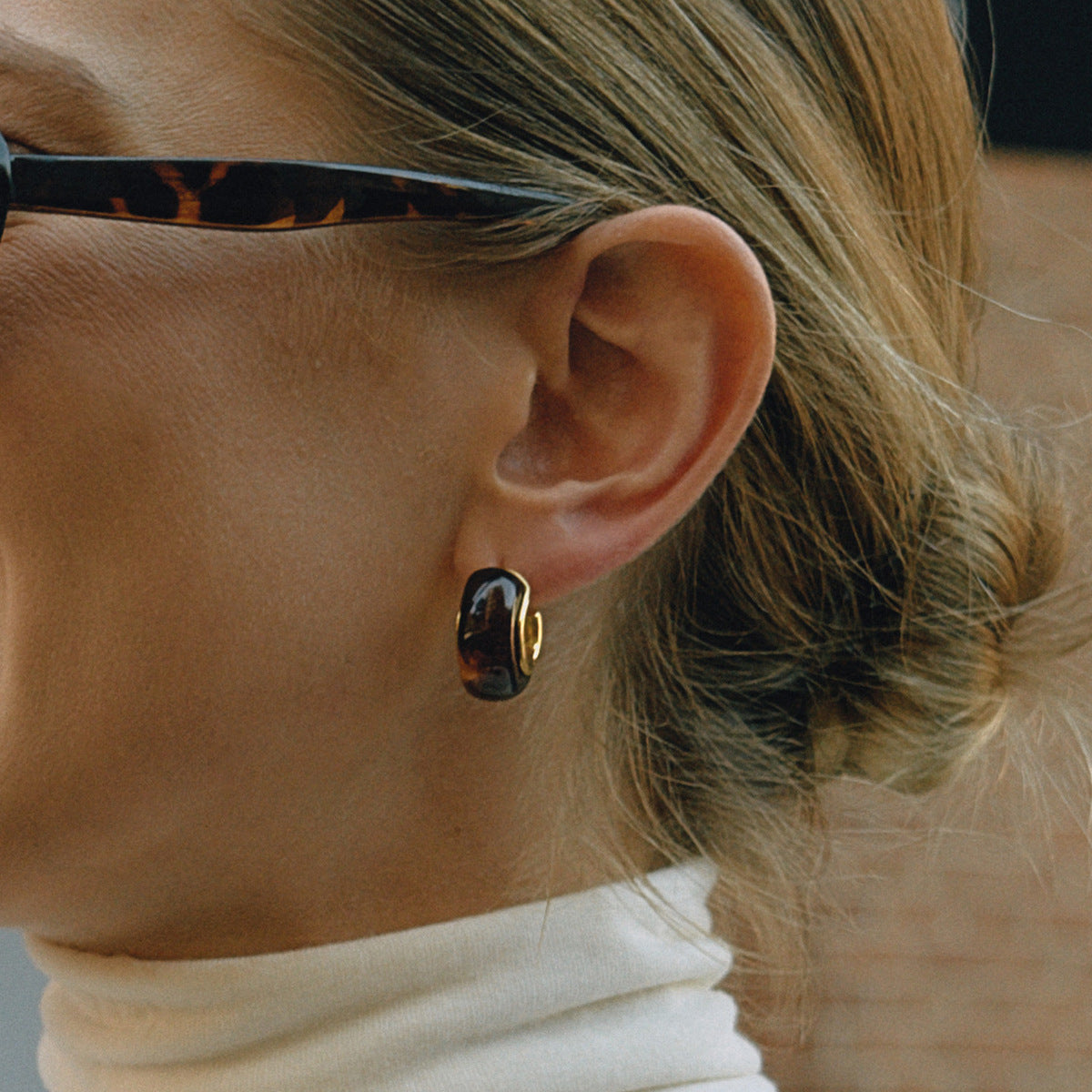 18K Gold Plated Resin Hoop Earrings - Waterproof Minimalist Jewelry