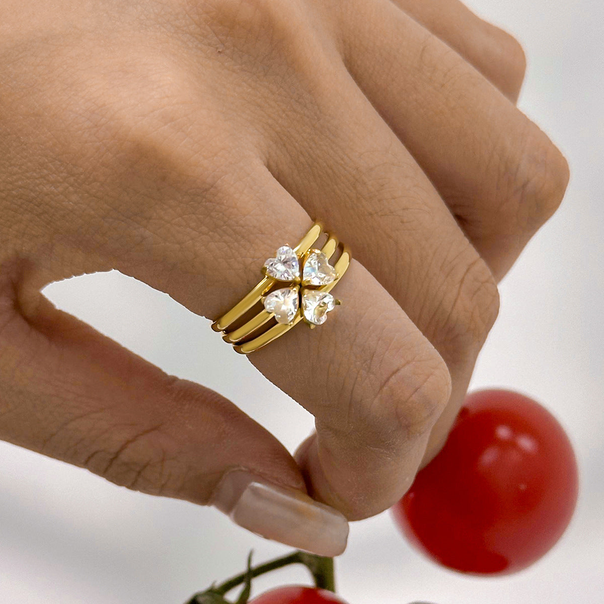 Luxury Four-Leaf Clover Diamond Ring - 18K Gold Plated Triple Stack | Vinajewelry