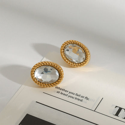 Minimalist luxurious diamond earrings 18K gold