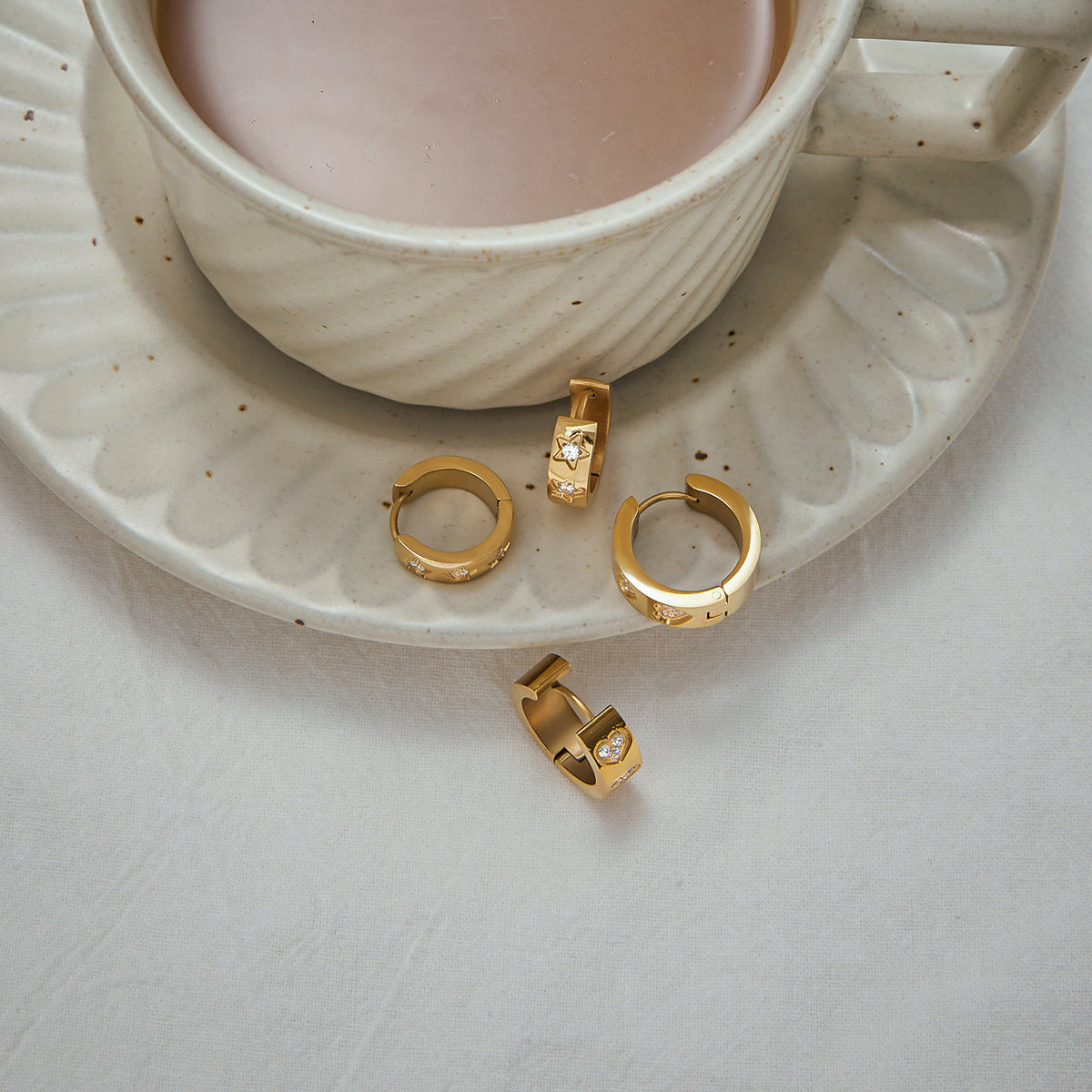 Simple diamond hoop earrings in 18k gold