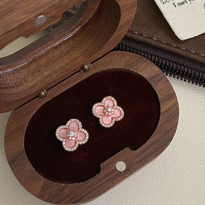 Luxury diamond four-leaf clover stud earrings in 18k gold