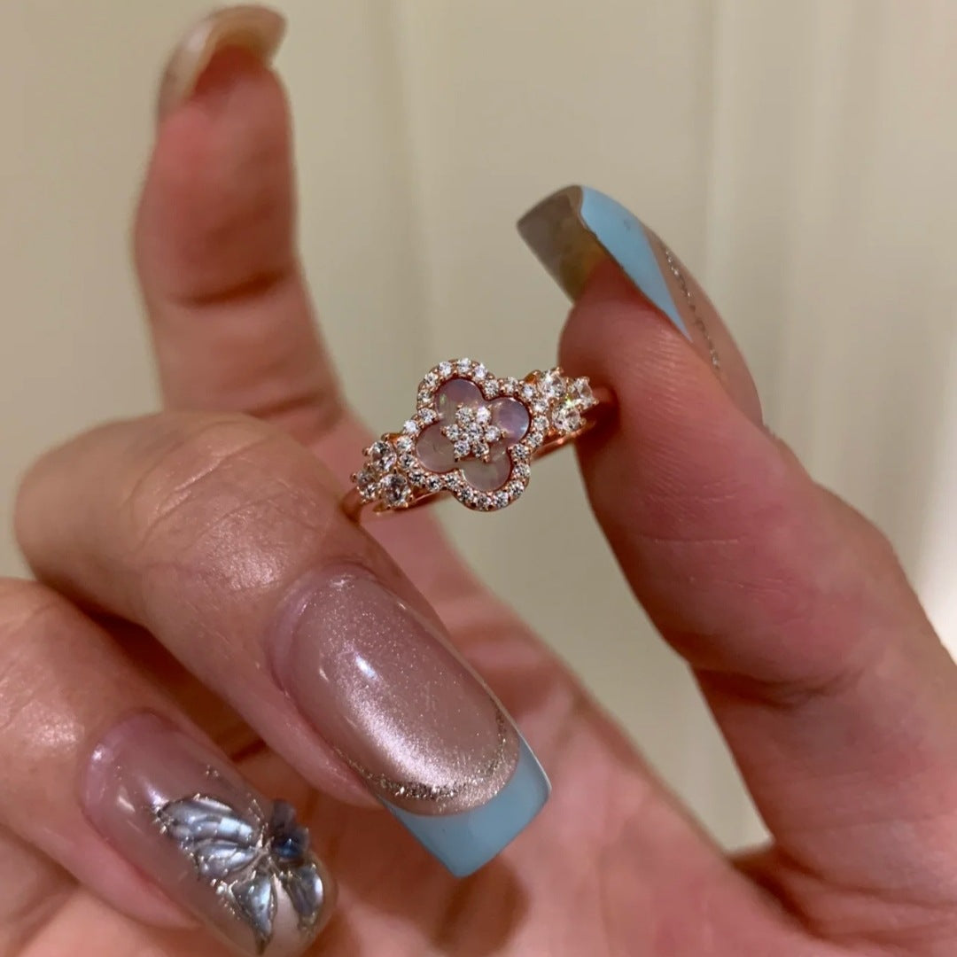 Luxury Diamond Four-Leaf Clover Open Ring in 18k Gold