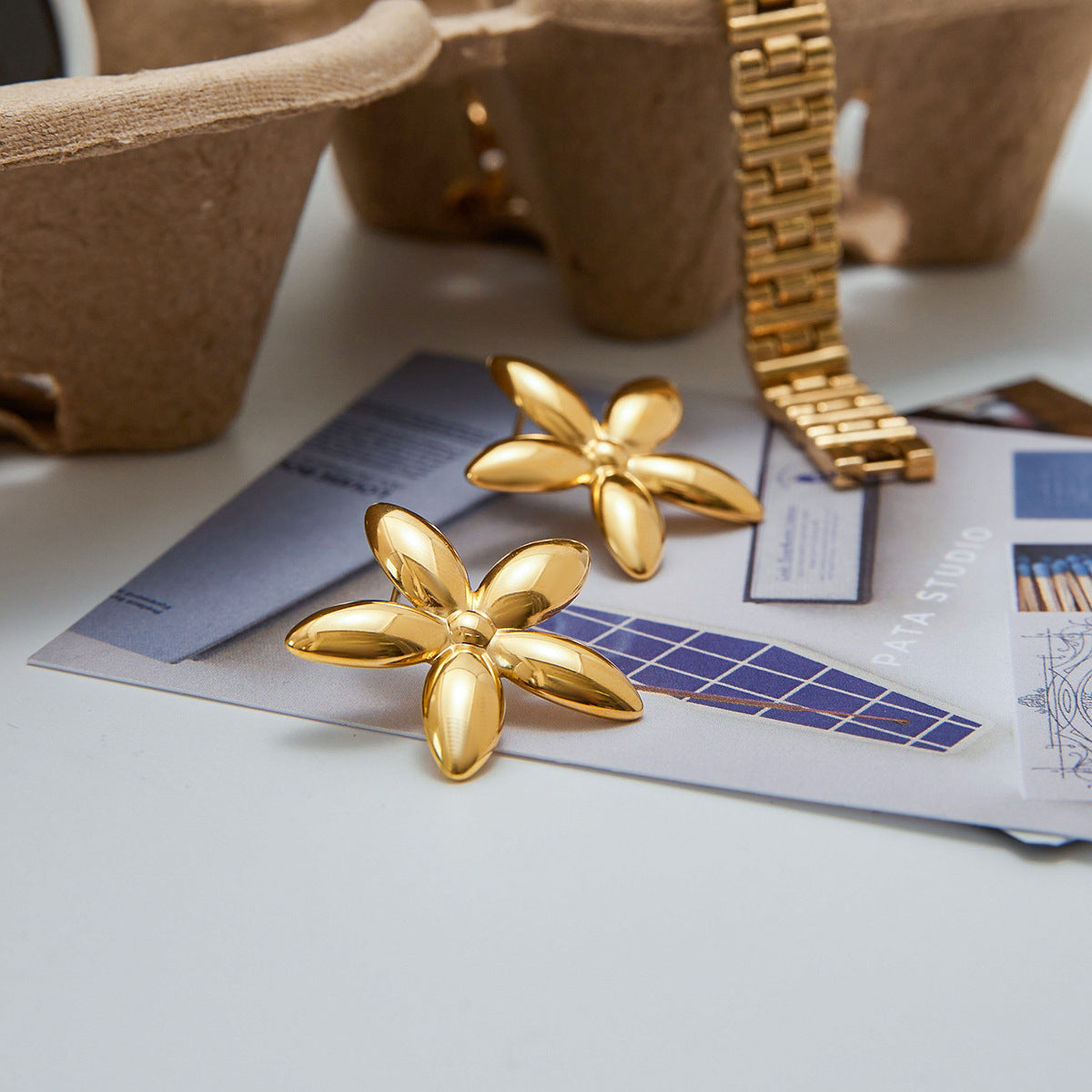 Minimalist Geometric Stud Earrings 18K Gold - Waterproof | Vinajewelry