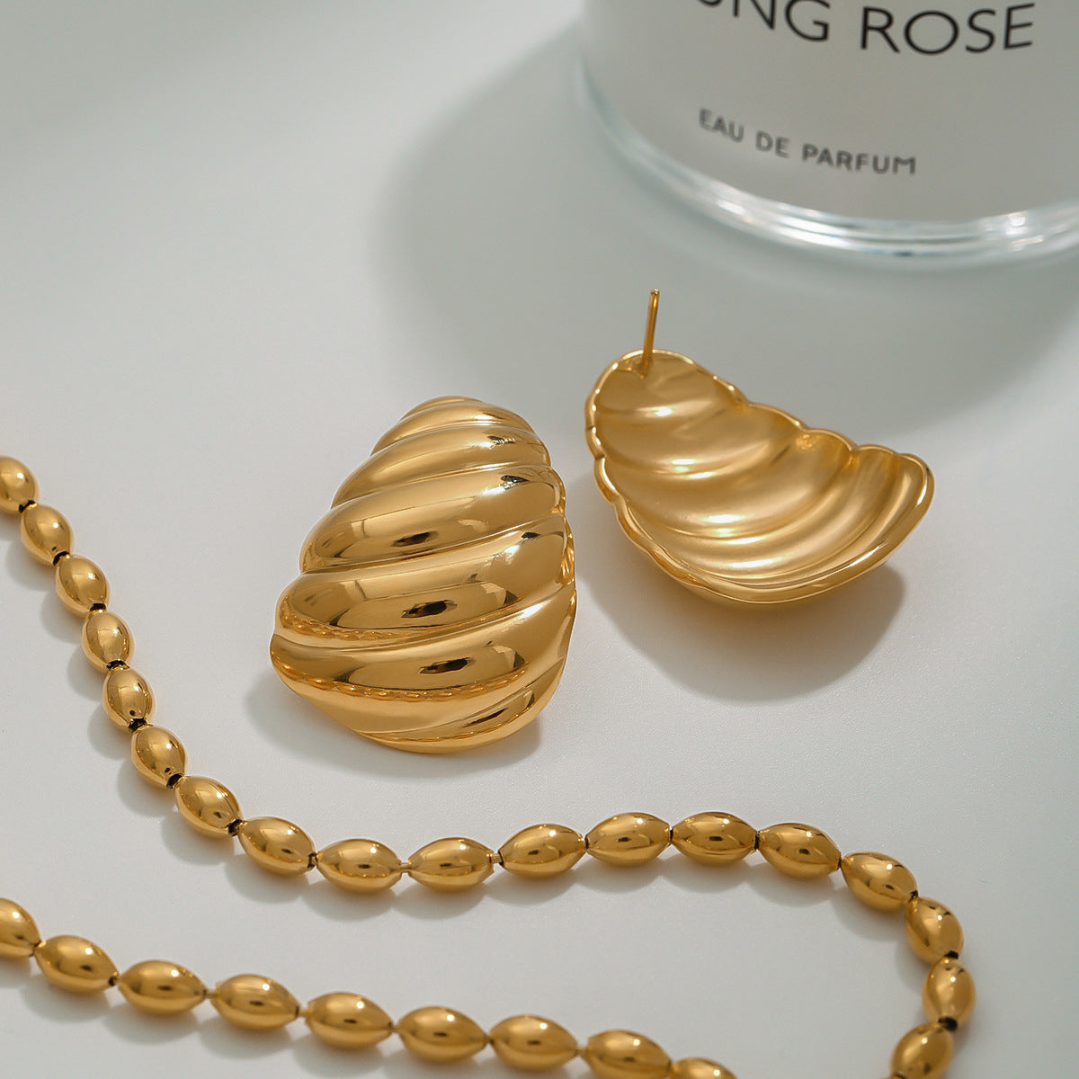 Daily Geometric Teardrop Design Earrings 18k Gold