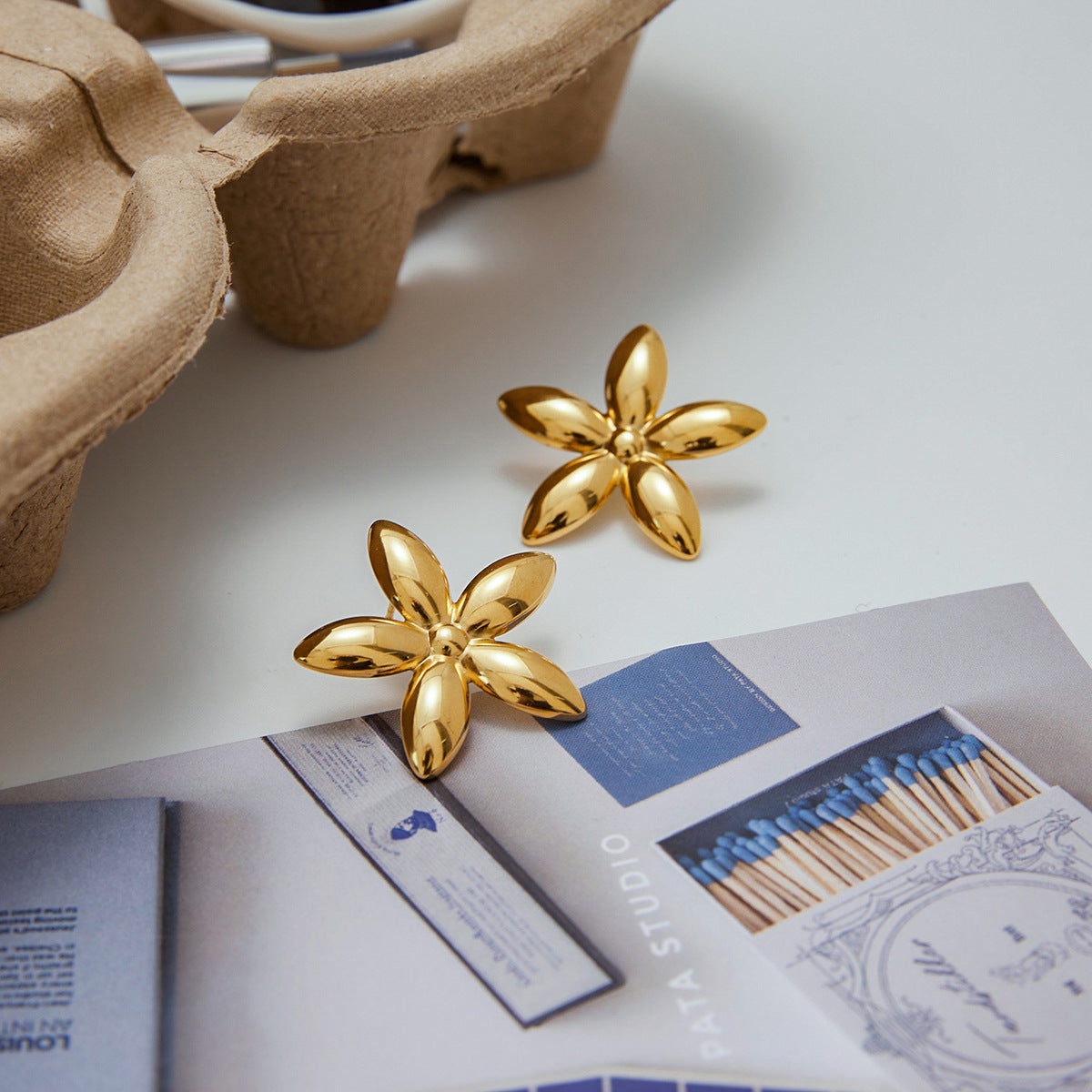 Minimalist Geometric Stud Earrings 18K Gold - Waterproof | Vinajewelry