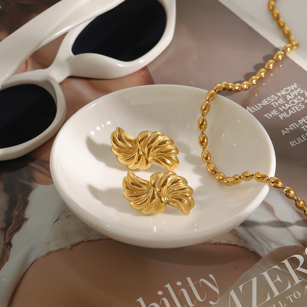 Minimalist geometric earrings 18K gold