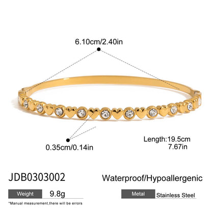 Luxurious and Minimalist 18K Gold Diamond Bracelet