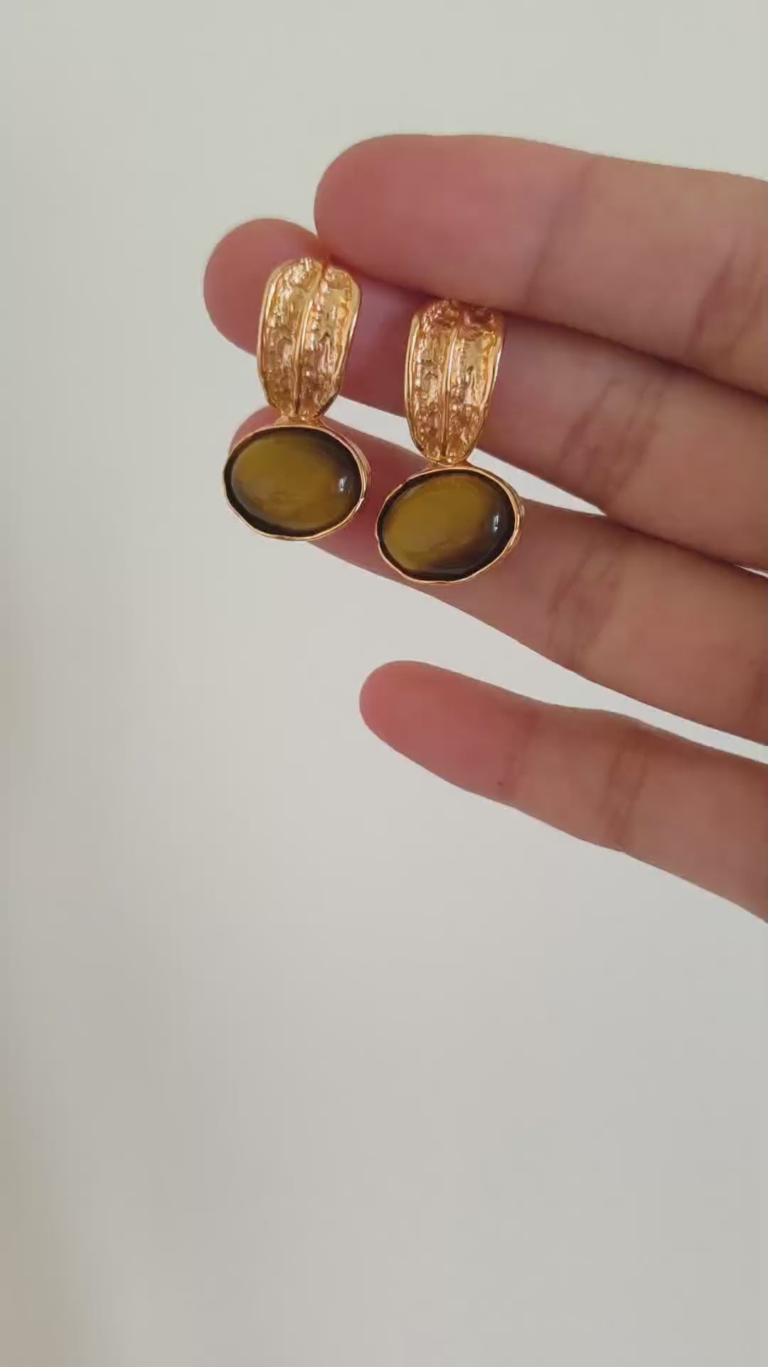 Natural Tiger's Eye Pendant Earrings - 18K Gold Plated Sterling Silver | Vinajewelry