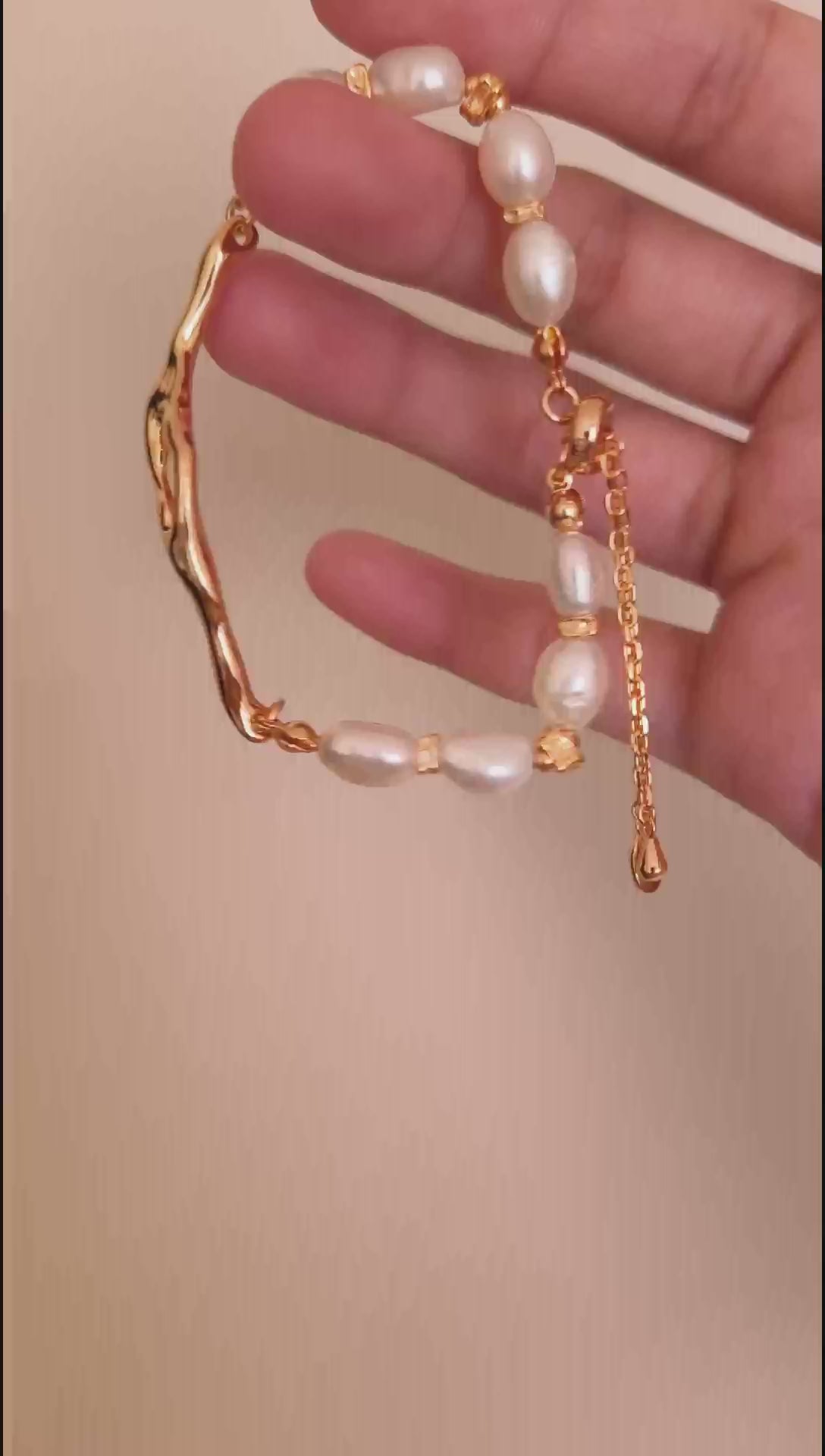 Vintage Natural Pearl Bracelet - 18K Gold Plated Sterling Silver Adjustable | Vinajewelry