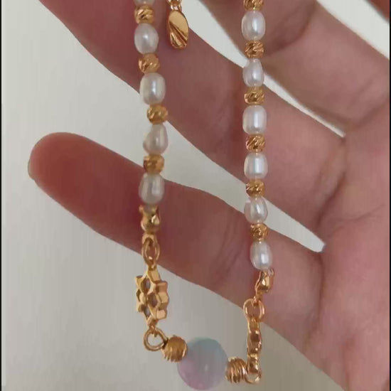 Gradient Cat's Eye Pearl Bracelet - 18K Gold Plated Sterling Silver | Vinajewelry